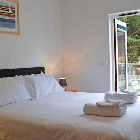 House 6 Goldcroft - Walk To Beach & Village, Pet-Friendly & Hottub Porthtowan Exterior photo