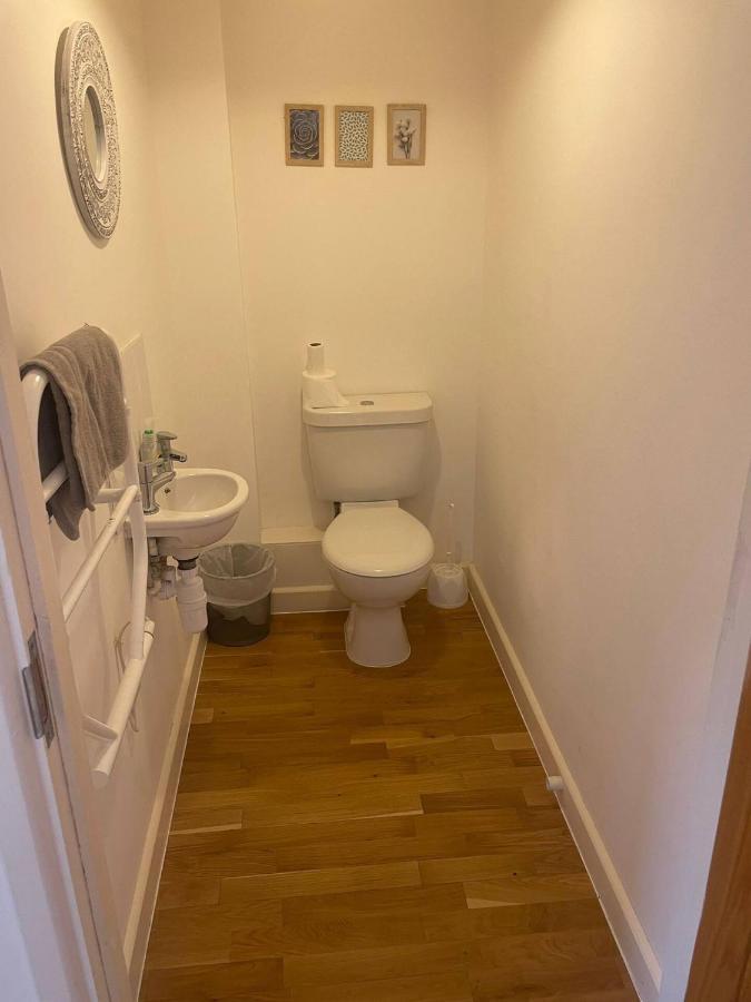 House 6 Goldcroft - Walk To Beach & Village, Pet-Friendly & Hottub Porthtowan Exterior photo